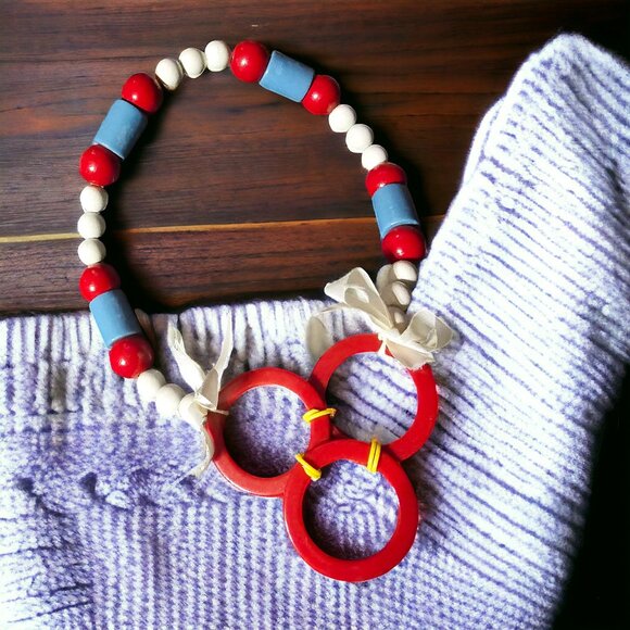 1940's Vintage Rare Toy " BABY SPOOLS" Art Deco Bakelite Baby Crip Toy - Picture 2 of 2